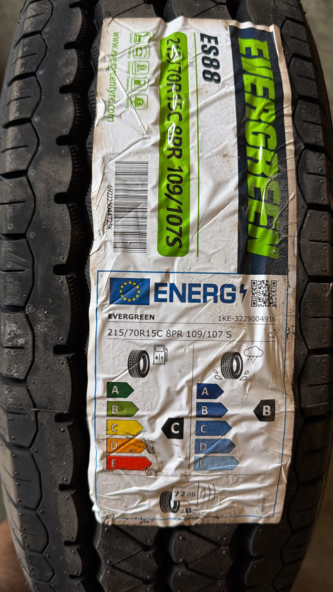 Evergreen ES88 215/70 R15
